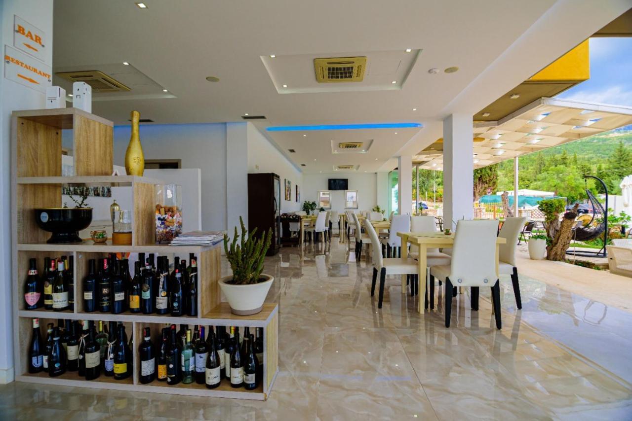 Hotel Orange Dhërmi Екстериор снимка