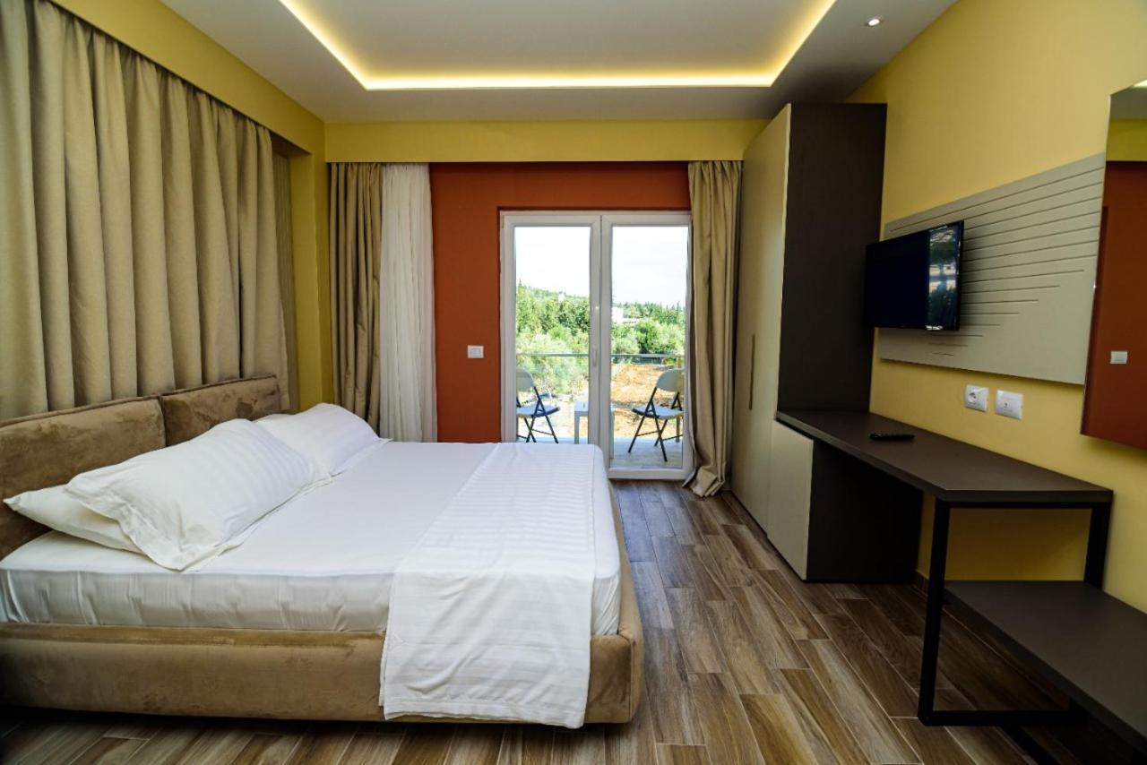 Hotel Orange Dhërmi Екстериор снимка