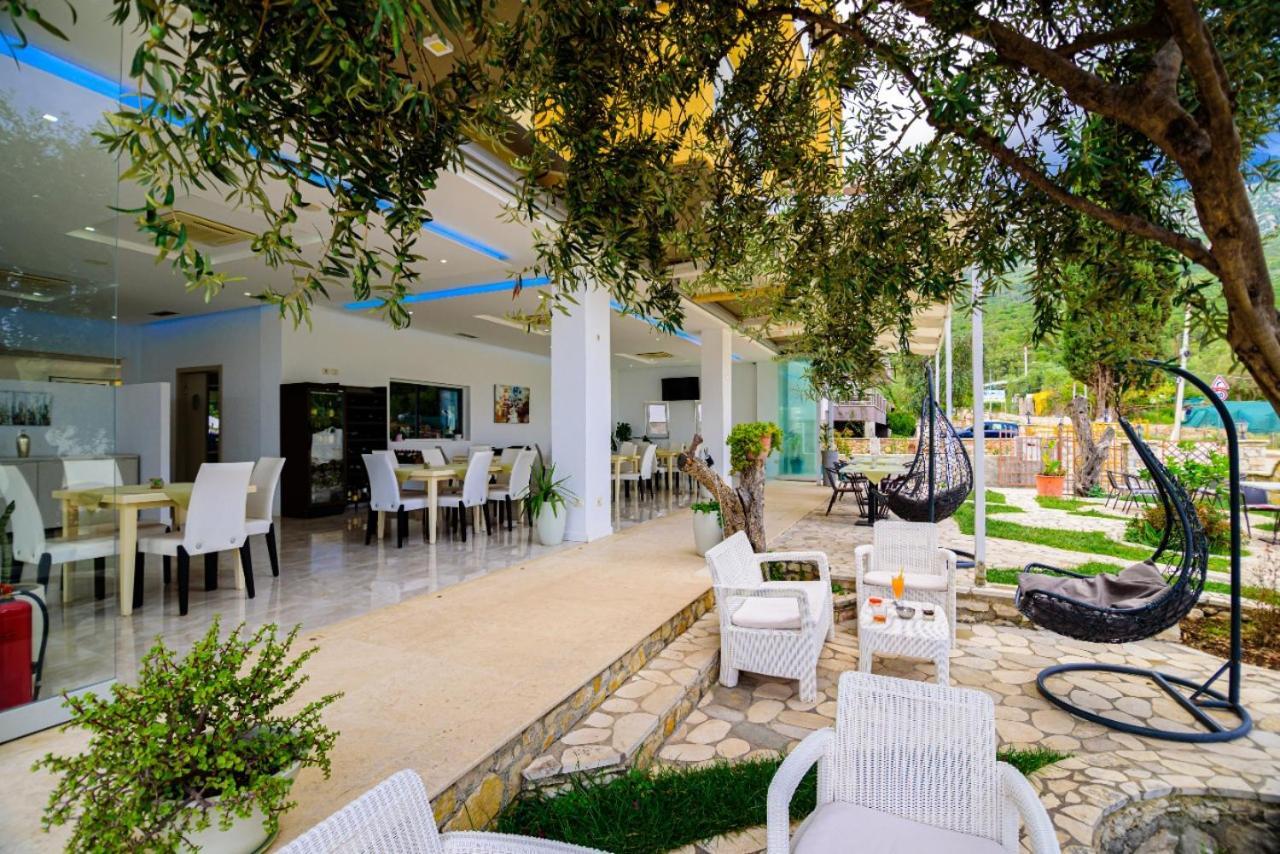 Hotel Orange Dhërmi Екстериор снимка