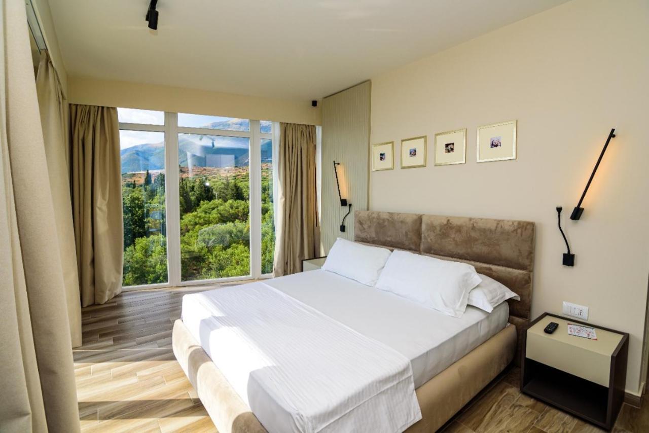 Hotel Orange Dhërmi Екстериор снимка