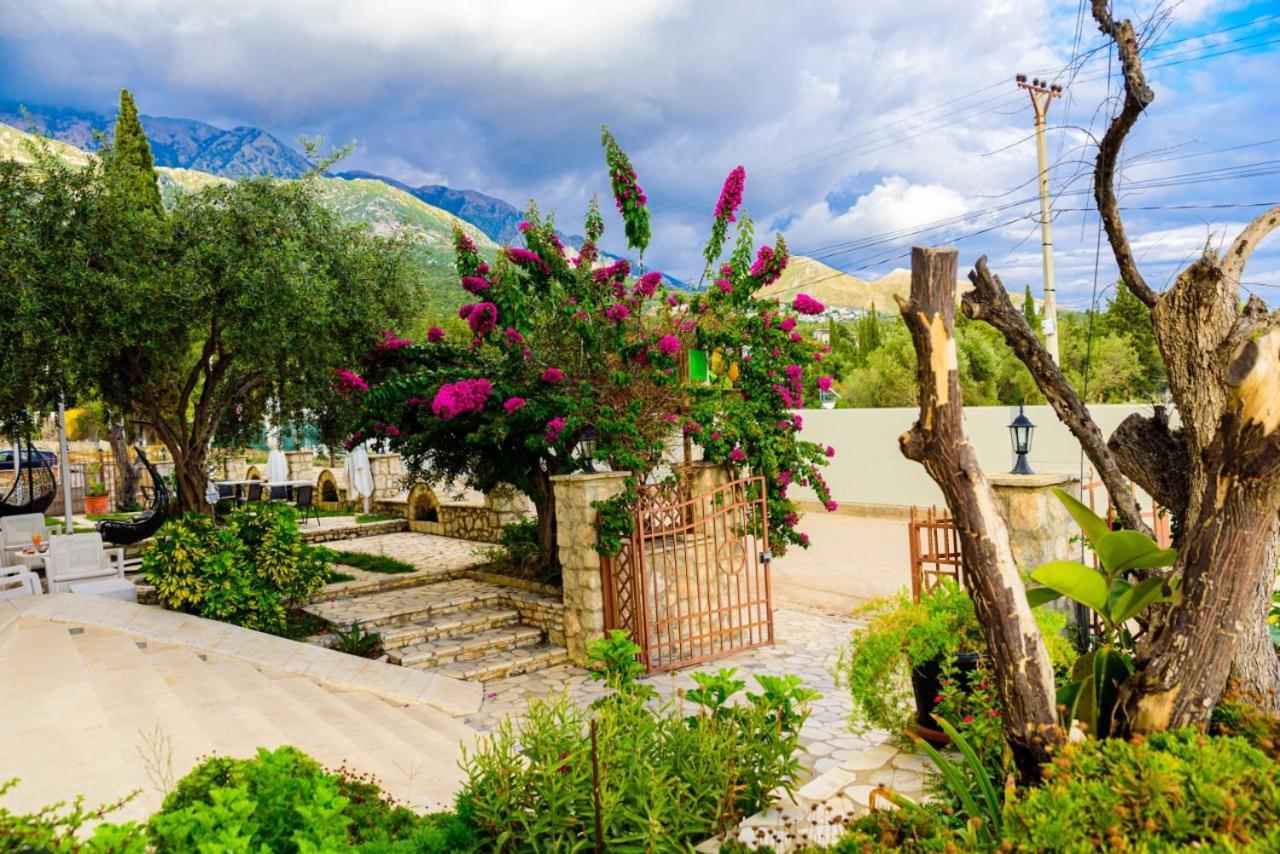 Hotel Orange Dhërmi Екстериор снимка