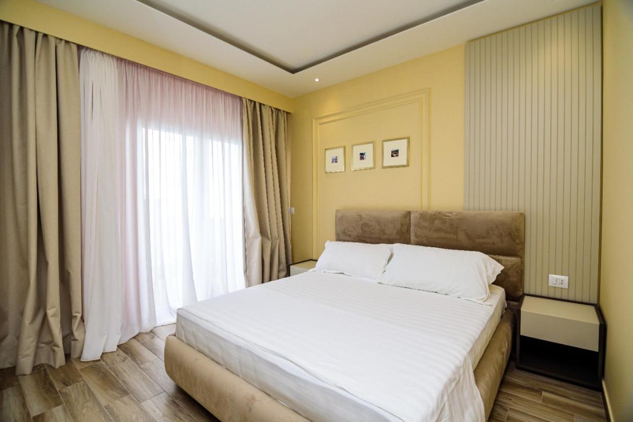 Hotel Orange Dhërmi Екстериор снимка