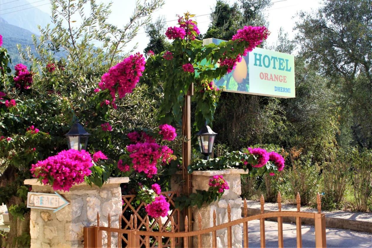Hotel Orange Dhërmi Екстериор снимка